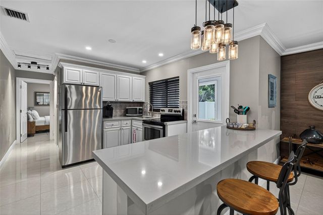 1210 NE 16th Avenue, Fort Lauderdale, FL 33304