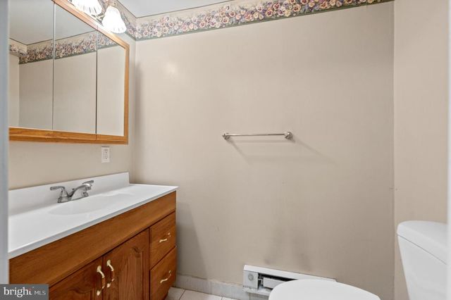 412 N ROLLING RD, Springfield, PA 19064