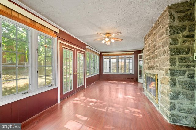 412 N ROLLING RD, Springfield, PA 19064