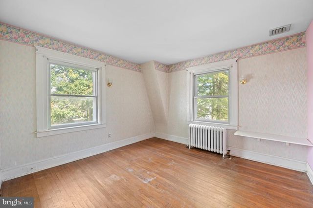 412 N ROLLING RD, Springfield, PA 19064