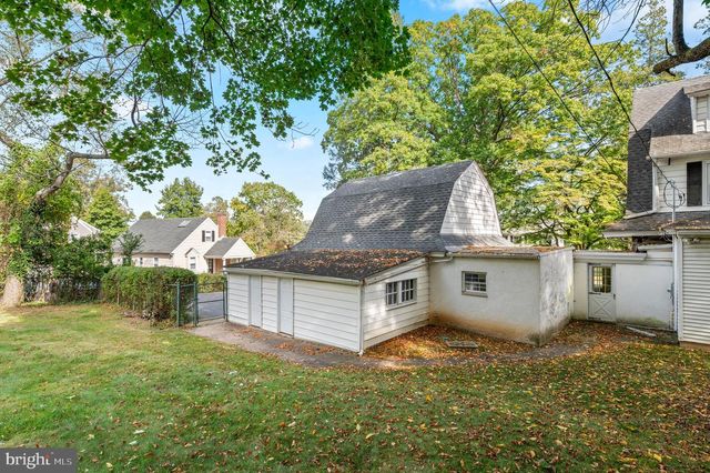 412 N ROLLING RD, Springfield, PA 19064