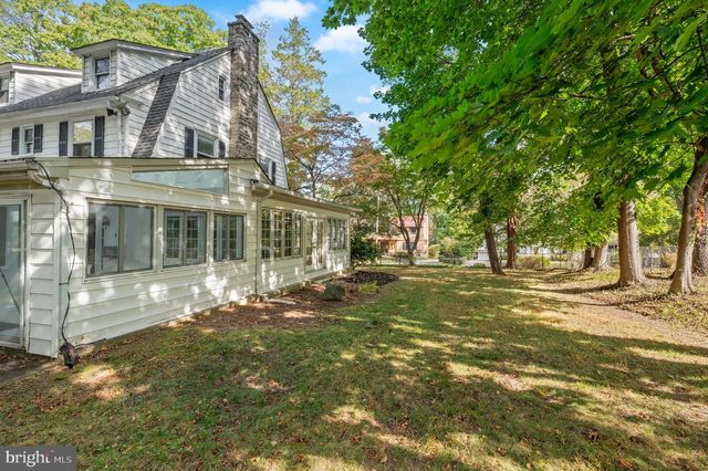 412 N ROLLING RD, Springfield, PA 19064