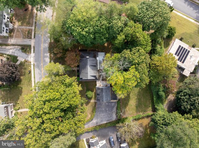 412 N ROLLING RD, Springfield, PA 19064