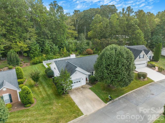 98 Stonehollow Road, Fletcher, NC 28732