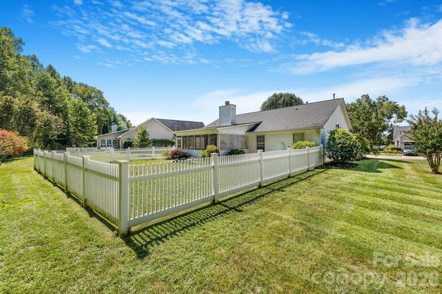 98 Stonehollow Road, Fletcher, NC 28732