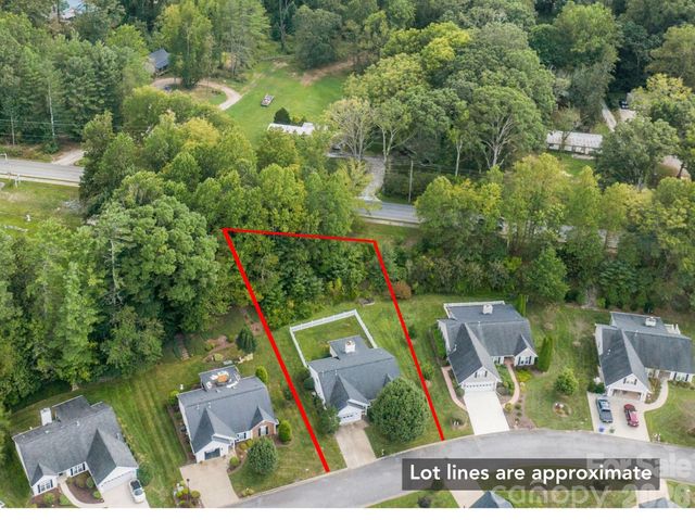 98 Stonehollow Road, Fletcher, NC 28732