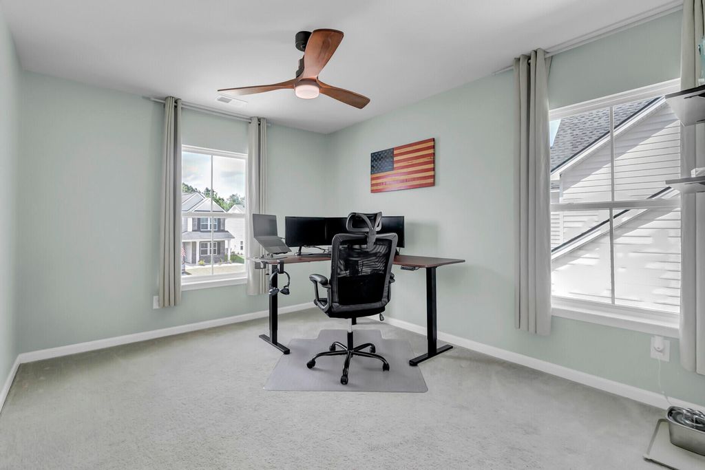 Image 33 of property listing at 513 Yellow Leaf Lane, Summerville, SC 29486