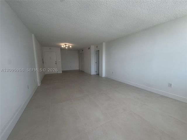 245 18th St 805, Miami Beach, FL 33139