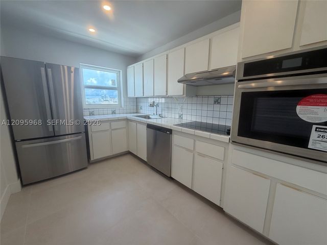 245 18th St 805, Miami Beach, FL 33139