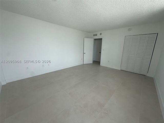245 18th St 805, Miami Beach, FL 33139