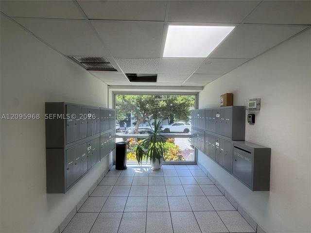 245 18th St 805, Miami Beach, FL 33139