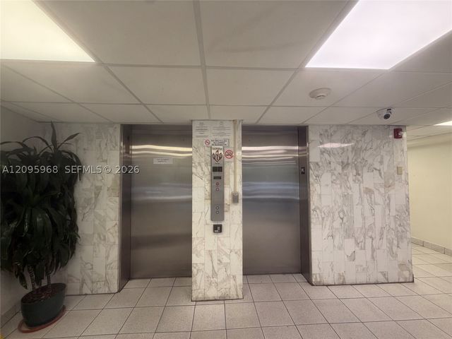 245 18th St 805, Miami Beach, FL 33139