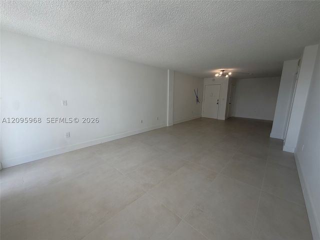 245 18th St 805, Miami Beach, FL 33139