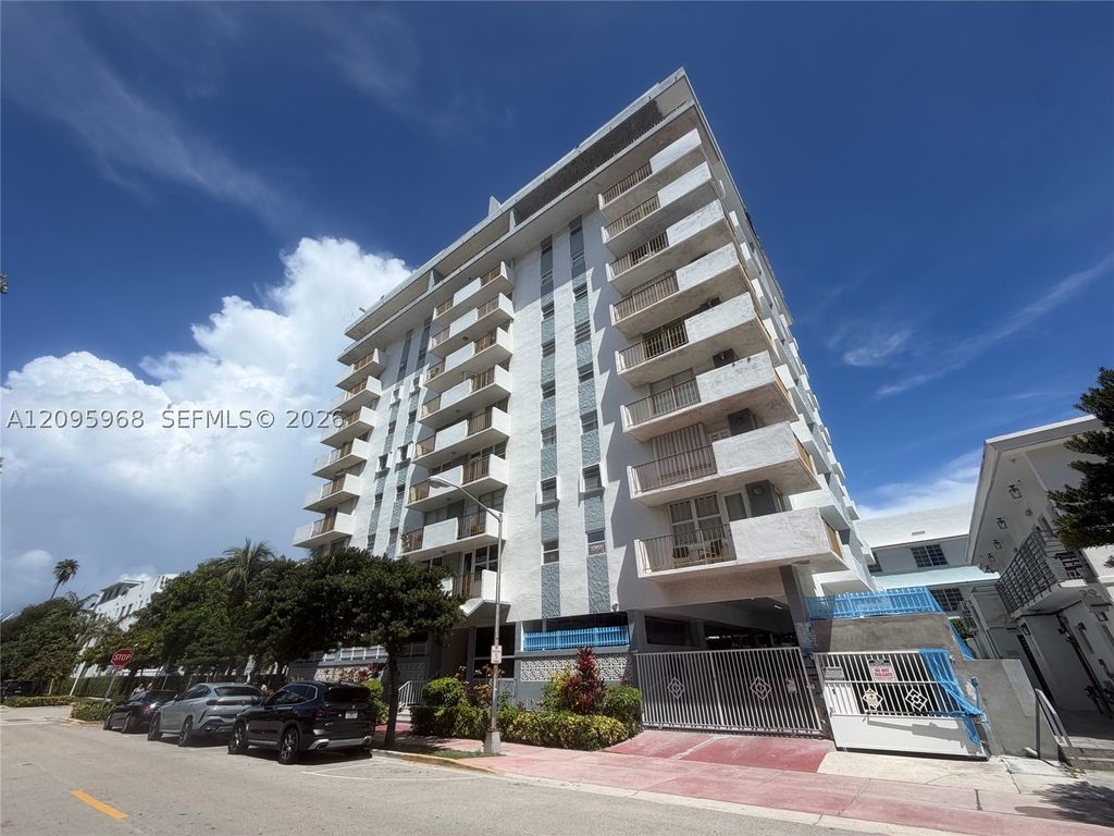 245 18th St 805, Miami Beach, FL 33139