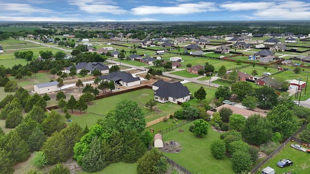 710 Gibson Road, Waxahachie, TX 75165