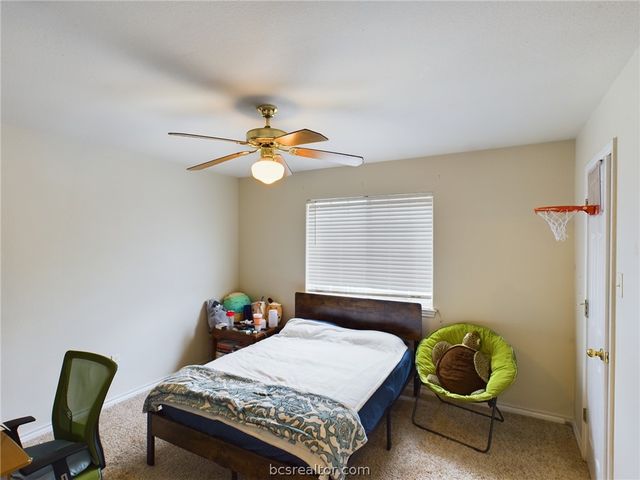 2335 Pronghorn Lane, College Station, TX 77845