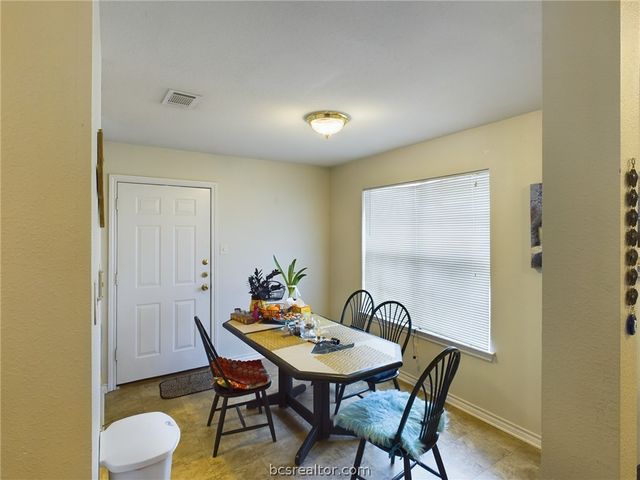 2335 Pronghorn Lane, College Station, TX 77845