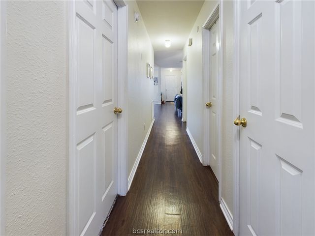 2335 Pronghorn Lane, College Station, TX 77845