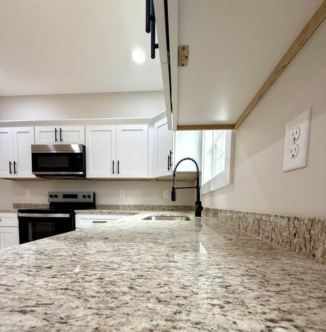 821 Pine Tree Road, Nancy, KY 42544