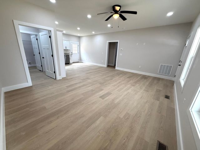 821 Pine Tree Road, Nancy, KY 42544