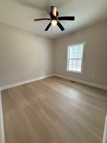 821 Pine Tree Road, Nancy, KY 42544