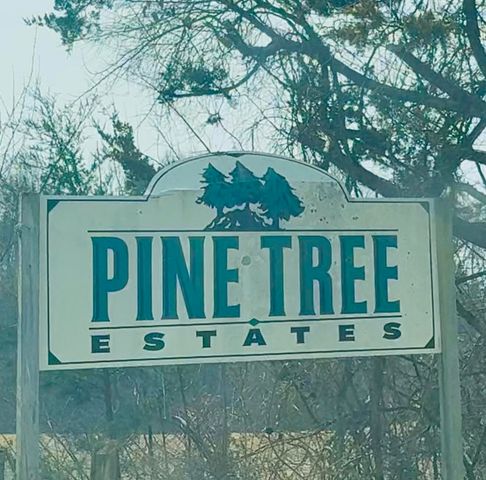 821 Pine Tree Road, Nancy, KY 42544