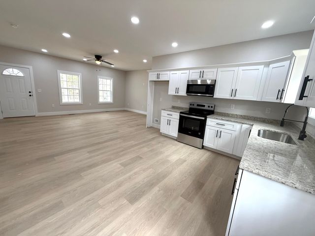 821 Pine Tree Road, Nancy, KY 42544