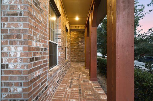 55 Granite Path Pl, The Woodlands, TX 77389
