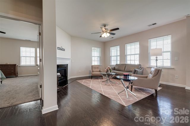 11027 Wrigley Mansion Drive, Charlotte, NC 28273