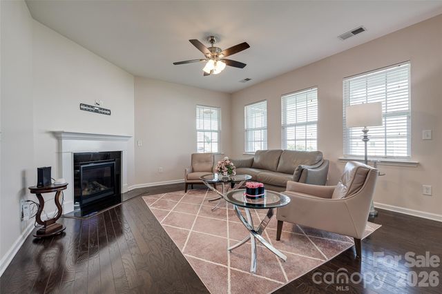 11027 Wrigley Mansion Drive, Charlotte, NC 28273