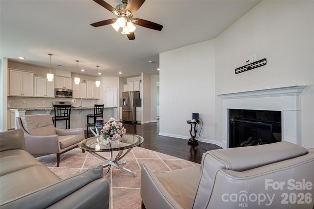 11027 Wrigley Mansion Drive, Charlotte, NC 28273
