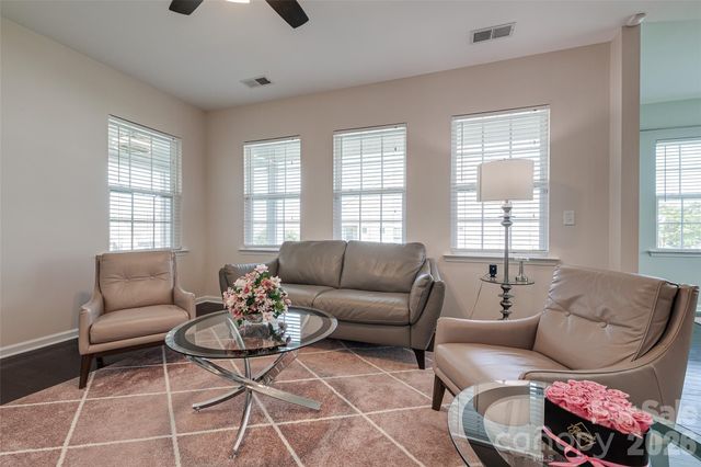 11027 Wrigley Mansion Drive, Charlotte, NC 28273