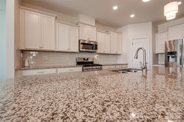 11027 Wrigley Mansion Drive, Charlotte, NC 28273