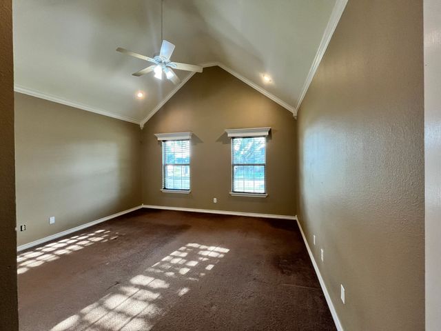 2700 Boyd Street, Ennis, TX 75119