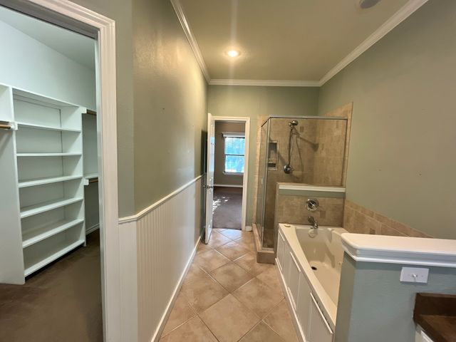 2700 Boyd Street, Ennis, TX 75119