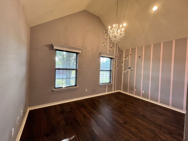 2700 Boyd Street, Ennis, TX 75119