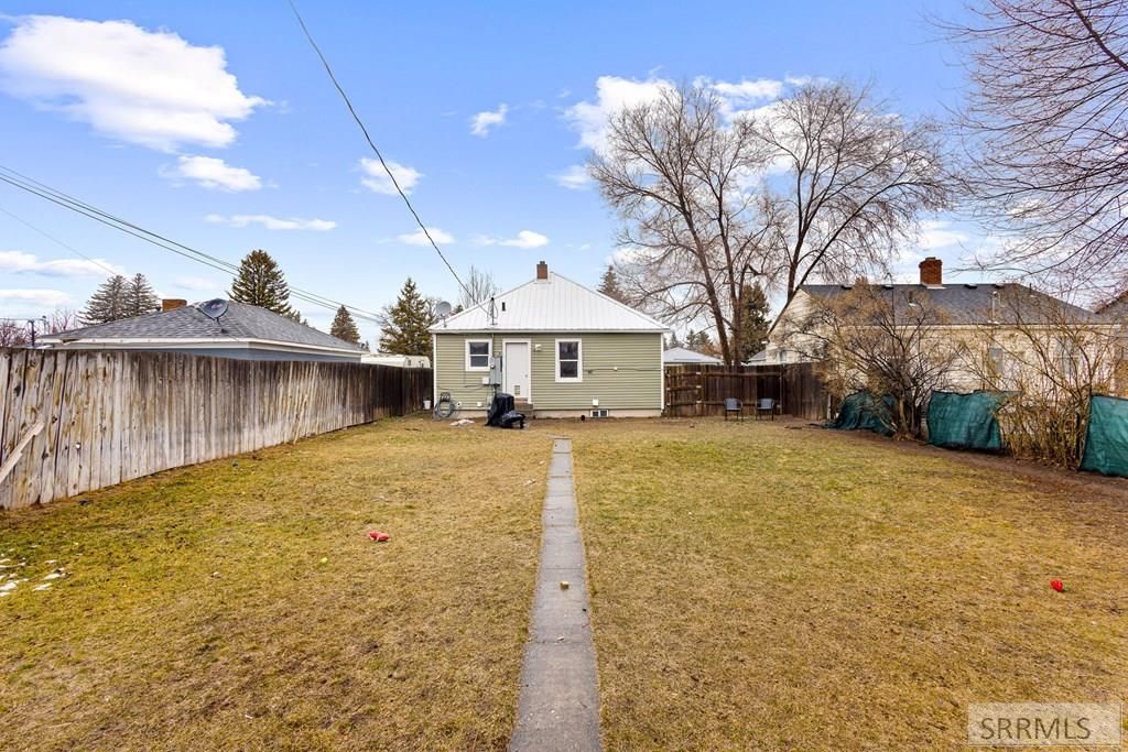 Image 14 of property listing at 742 12th Street, Idaho Falls, ID 83404
