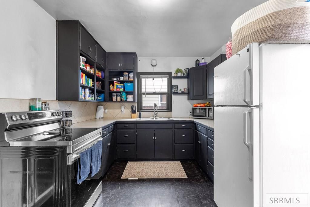 Image 4 of property listing at 742 12th Street, Idaho Falls, ID 83404