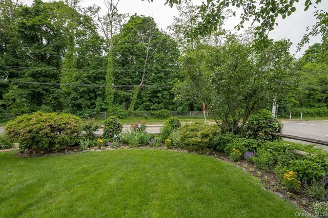 63 Cedar Road, Westbury, NY 11590
