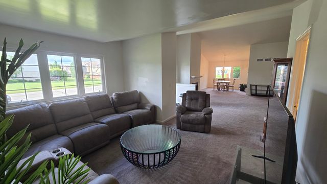 53 Odyssey Drive, Tinley Park, IL 60477