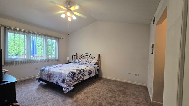 53 Odyssey Drive, Tinley Park, IL 60477