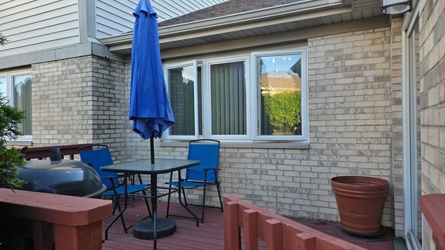53 Odyssey Drive, Tinley Park, IL 60477