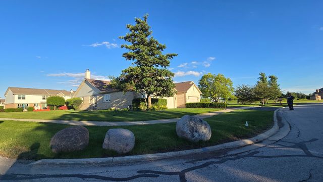 53 Odyssey Drive, Tinley Park, IL 60477