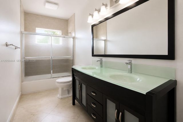 16075 SW 149th Ter, Miami, FL 33196