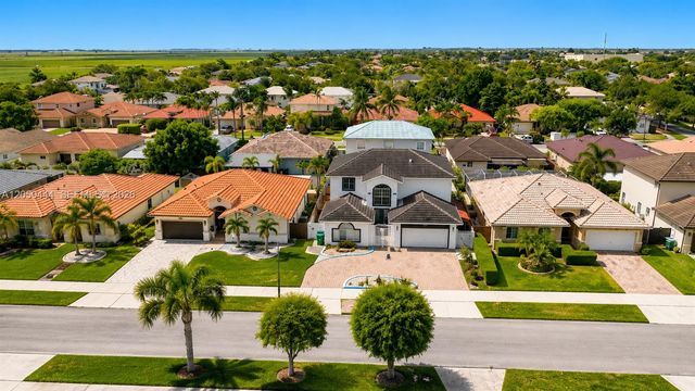 16075 SW 149th Ter, Miami, FL 33196