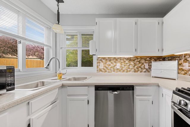 410 Littleford Lane, Faribault, MN 55021