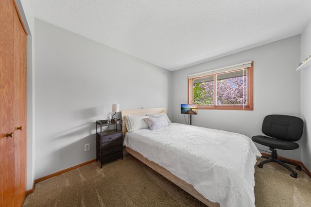 410 Littleford Lane, Faribault, MN 55021