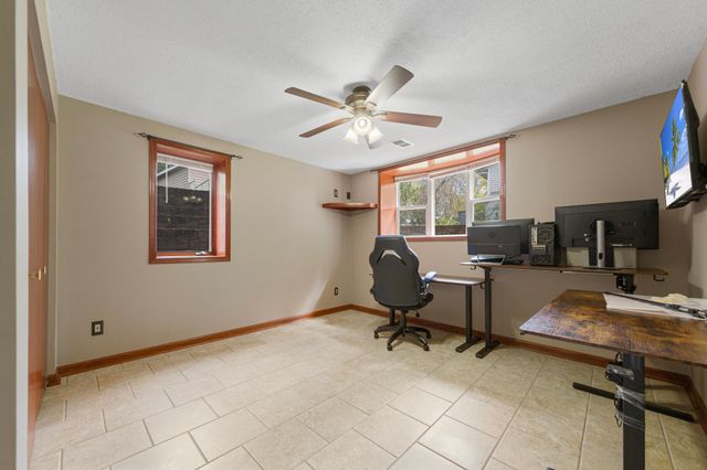 410 Littleford Lane, Faribault, MN 55021