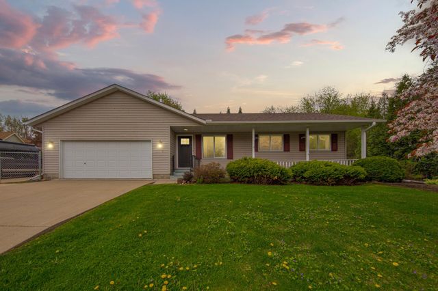 410 Littleford Lane, Faribault, MN 55021