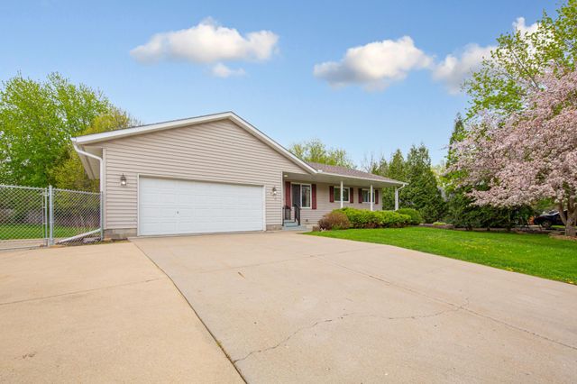 410 Littleford Lane, Faribault, MN 55021